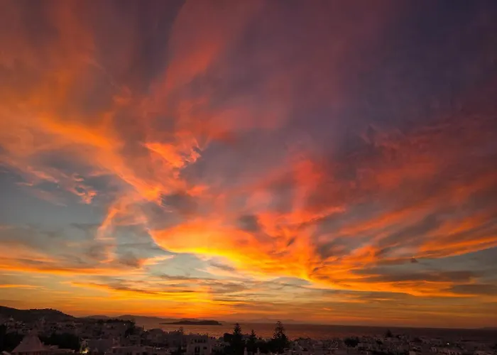 בית הארחה Alex Oldtown Sea View And Appartments 3*