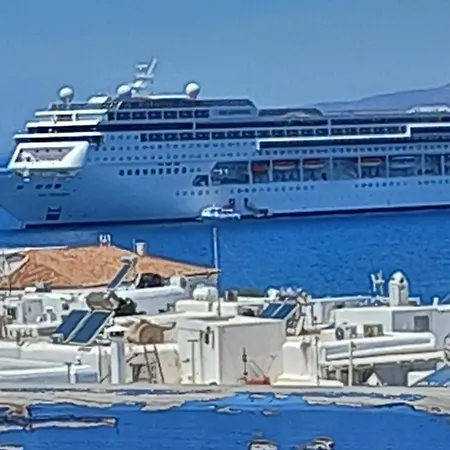 Maison d'hôtes Alex Oldtown Sea View And Appartments 3*